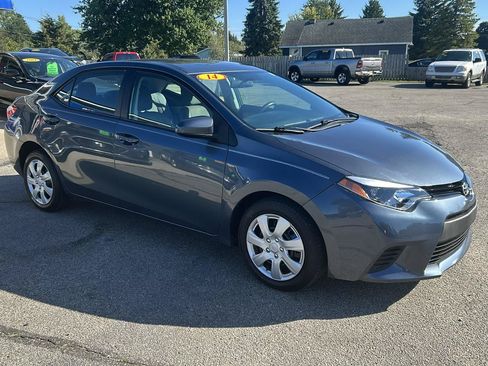 Used 2014 Toyota Corolla LE FWD image 5