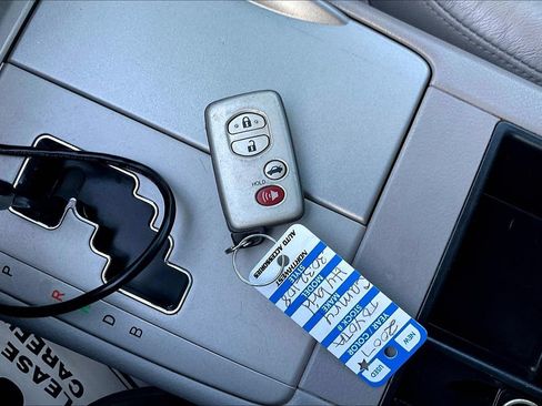 Used 2007 Toyota Camry Hybrid FWD image 33