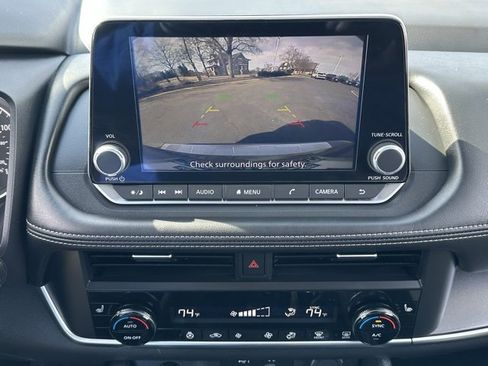 Certified 2024 Nissan Rogue SV w/ SV Premium Package image 34