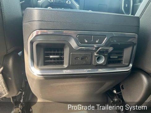 Used 2021 GMC Sierra 1500 Denali AWD/4WD image 40