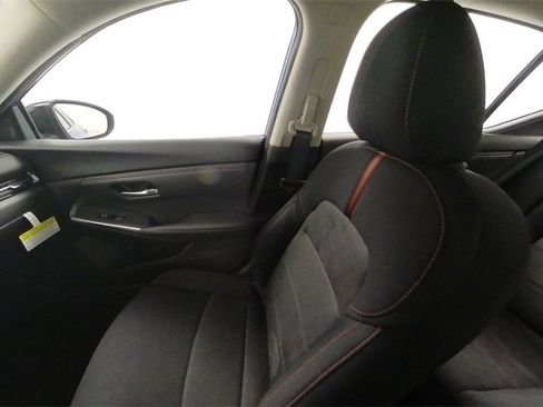 New 2025 Nissan Sentra SR w/ Midnight Edition image 23