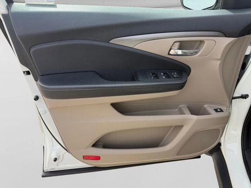 Used 2019 Honda Ridgeline RTL-T image 14