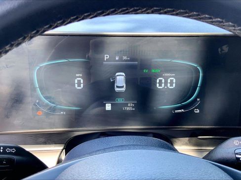 Used 2025 Kia Sportage EX AWD/4WD image 20
