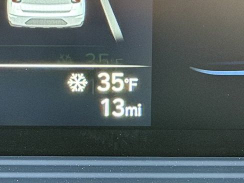 New 2026 Hyundai Venue SEL image 30