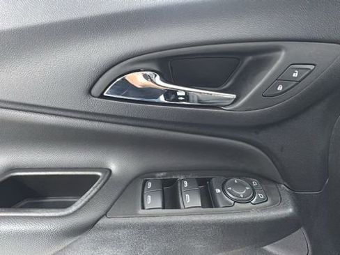 Used 2024 Chevrolet Equinox LT image 20