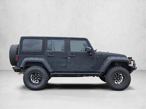 Used 2015 Jeep Wrangler Unlimited Sport w/ Connectivity Group AWD/4WD image 4