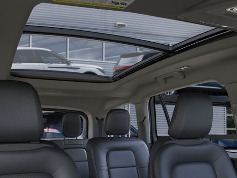 New 2026 Lincoln Aviator AWD image 22