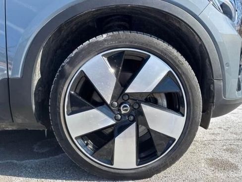 Used 2023 Volvo XC40 Recharge Ultimate w/ Protection Package Premier image 9