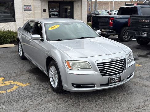 Used 2012 Chrysler 300 RWD image 11