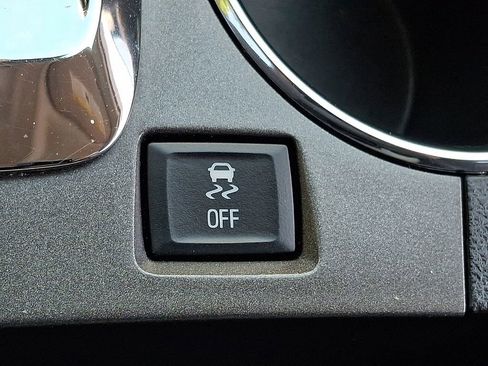 Used 2011 GMC Terrain SLE FWD image 24