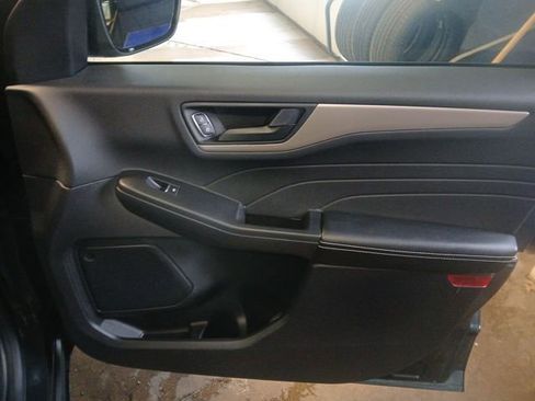 Certified 2022 Ford Escape SE w/ Cold Weather Package image 56