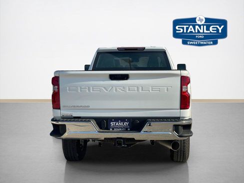 Used 2025 Chevrolet Silverado 3500 W/T w/ WT/CX Safety Package AWD/4WD image 6