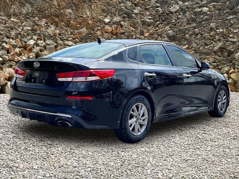 Used 2020 Kia Optima LX image 2