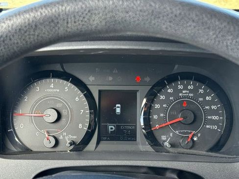 Used 2015 Toyota Sienna LE image 12