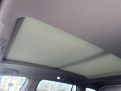 New 2026 Volkswagen Atlas SE image 11