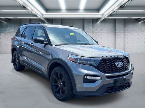 Used 2023 Ford Explorer ST w/ Equipment Group 401A AWD/4WD image 3