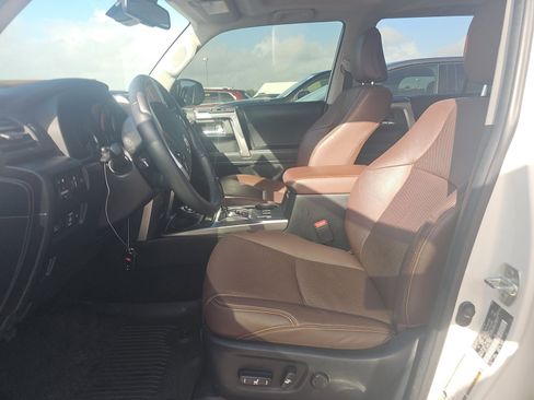 Used 2023 Toyota 4Runner Limited AWD/4WD image 7