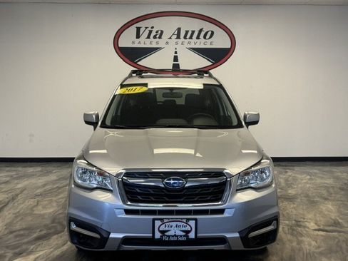Used 2017 Subaru Forester 2.5i Premium w/ All-Weather Package AWD/4WD image 5