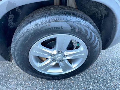 Used 2020 Chevrolet Trax LS w/ Tint and Cruise Package image 13