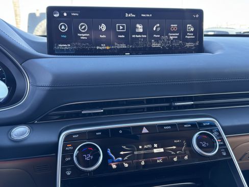 Used 2023 Genesis GV80 2.5T w/ Prestige 20" Package image 24