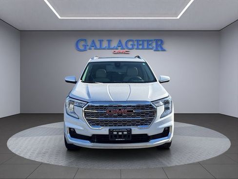 Used 2024 GMC Terrain Denali w/ Denali Premium Package image 12
