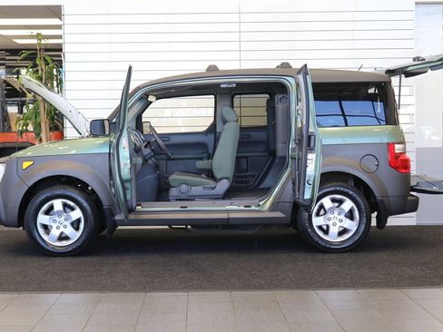 Used 2005 Honda Element EX image 10