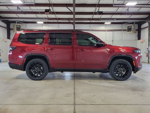 New 2026 Jeep Grand Wagoneer Limited AWD/4WD image 6
