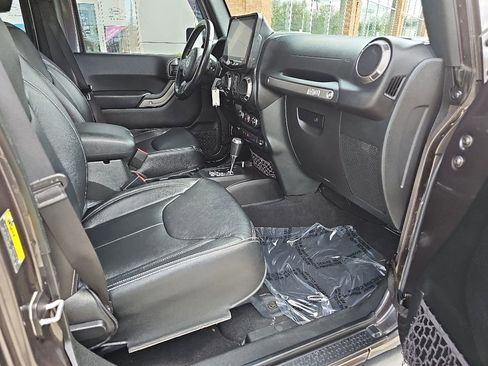 Certified 2018 Jeep Wrangler Unlimited Sport S AWD/4WD image 27