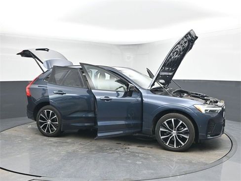 Used 2023 Volvo XC60 B5 Plus w/ Protection Package Premier image 44