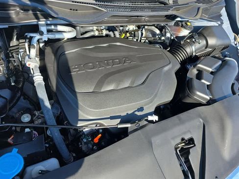 Certified 2024 Honda Odyssey Touring image 30