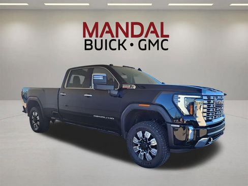 Used 2025 GMC Sierra 3500 Denali w/ Denali Reserve Package AWD/4WD image 3