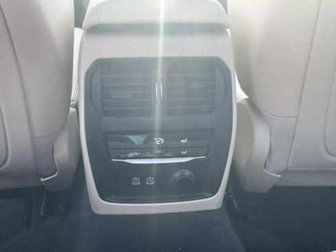 Used 2019 BMW 330i xDrive Sedan w/ Premium Package image 34