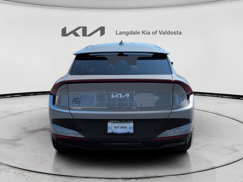 New 2025 Kia EV6 Light w/ Light LR Technology Package RWD image 8