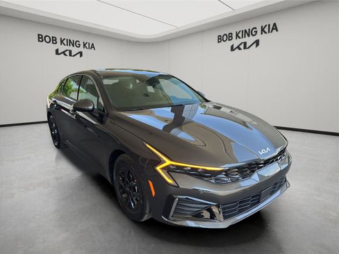 New 2026 Kia K5 LXS FWD image 7