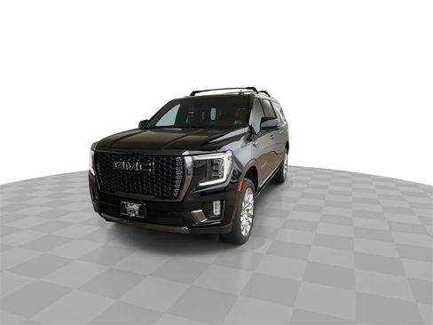 Certified 2024 GMC Yukon XL Denali Ultimate image 3