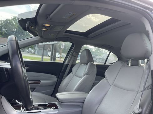 Used 2016 Acura TLX w/ Technology Package FWD image 9