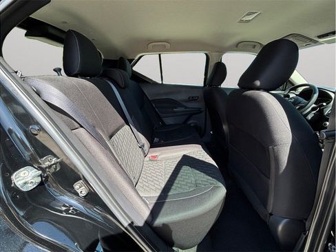 Used 2022 Nissan Kicks S FWD image 35