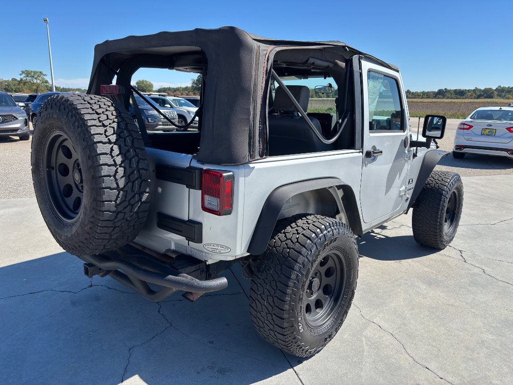 Used 2008 Jeep Wrangler X AWD/4WD image 3