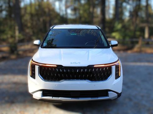 New 2026 Kia Carnival FWD image 23
