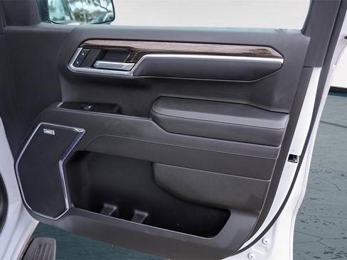 Used 2022 GMC Sierra 1500 Elevation w/ Elevation Premium Package image 32