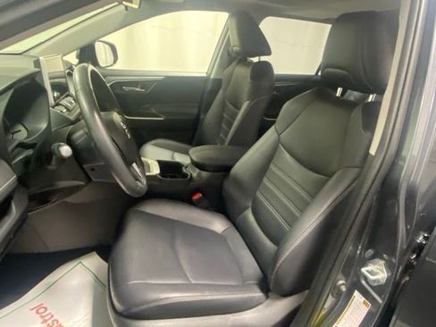 Used 2023 Toyota RAV4 XLE Premium image 11
