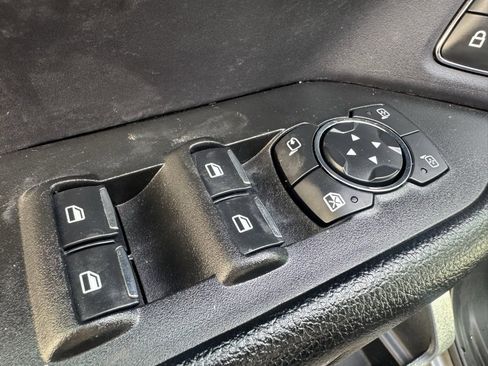 Used 2021 Ford Expedition Limited image 19