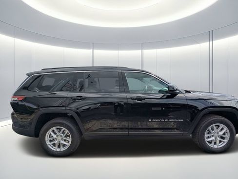 New 2026 Jeep Grand Cherokee L 2WD image 3