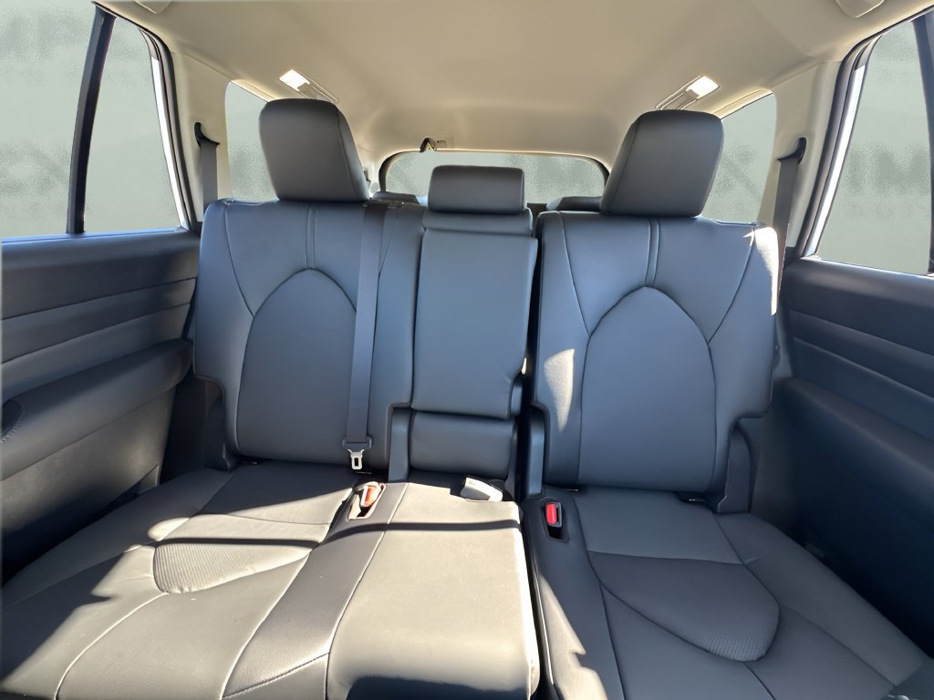 Used 2026 Toyota Grand Highlander XLE FWD image 10