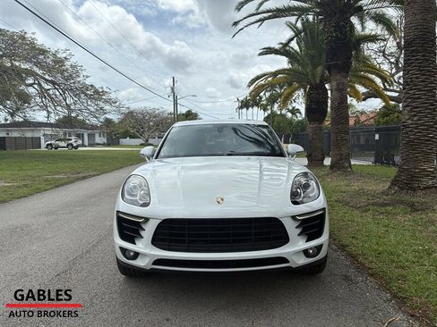 Used 2016 Porsche Macan S image 3