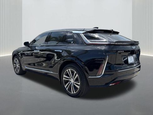 New 2026 Cadillac Lyriq Luxury RWD image 7