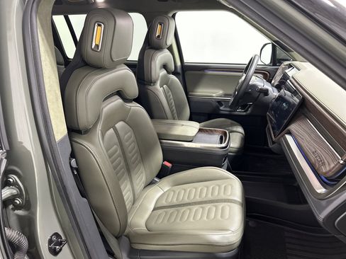 Used 2023 Rivian R1S Launch Edition image 24