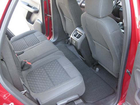 Used 2019 Chevrolet Blazer LT FWD image 32