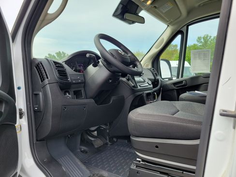 Used 2025 RAM ProMaster 1500 w/ Convenience Group FWD image 6