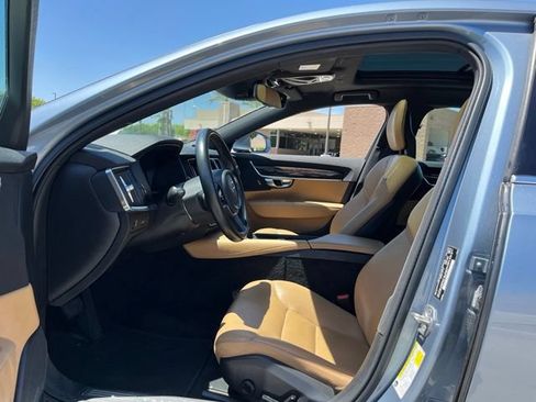 Used 2018 Volvo S90 T5 Momentum w/ Convenience Package AWD/4WD image 10
